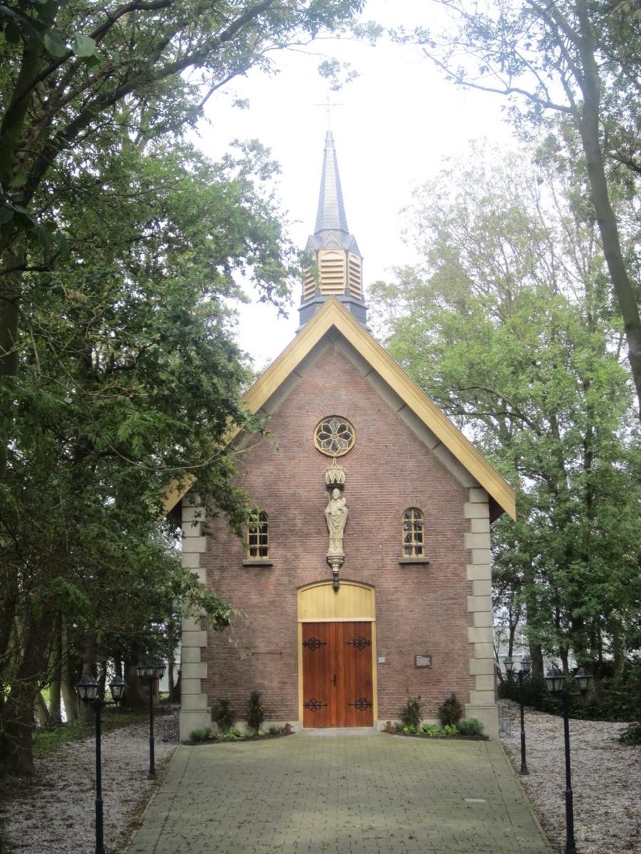 Lambertuskerk in 's-Gravenzande, built up in 1872–1873 on medieval foundations